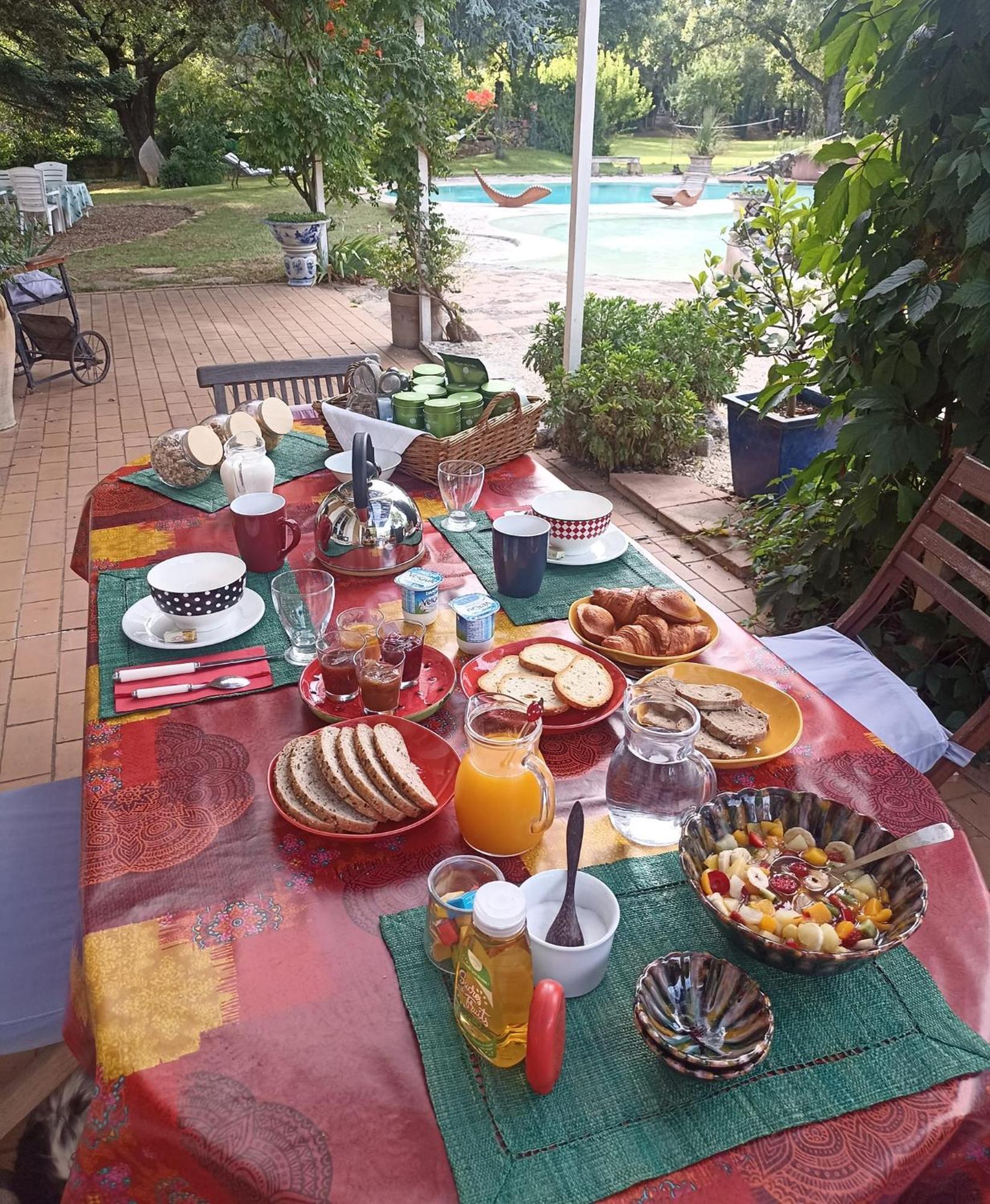 Le Fer En Ceze Bed & Breakfast Sabran Ngoại thất bức ảnh